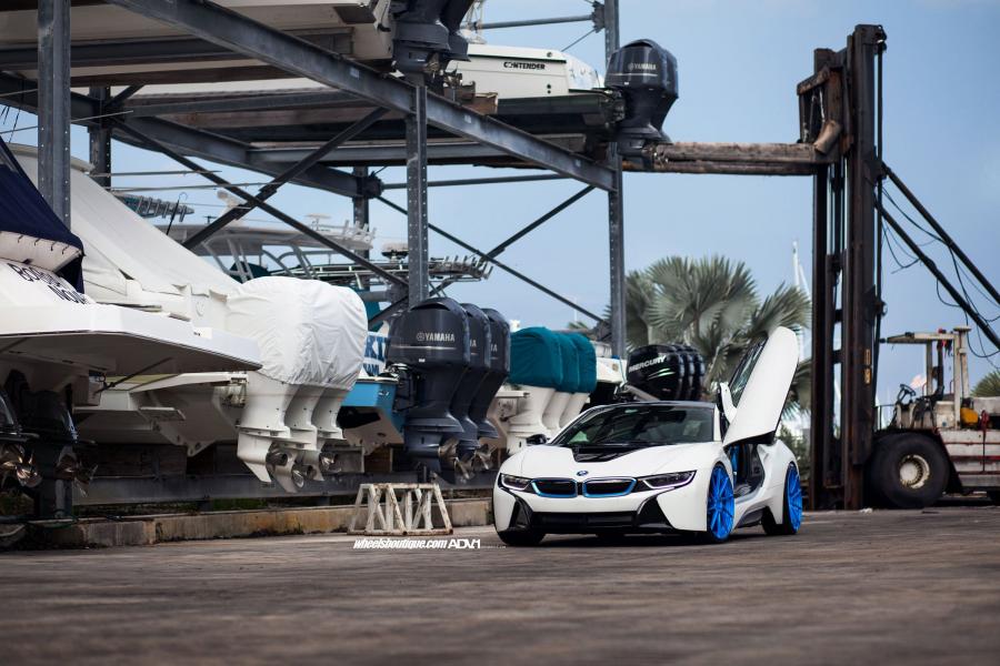  BMW i8 on ADV.1 Wheels (ADV10RMV2SL) 2015 года  (фото 9 из 18)